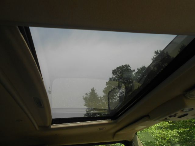 2003 Hummer H2 Scion XB