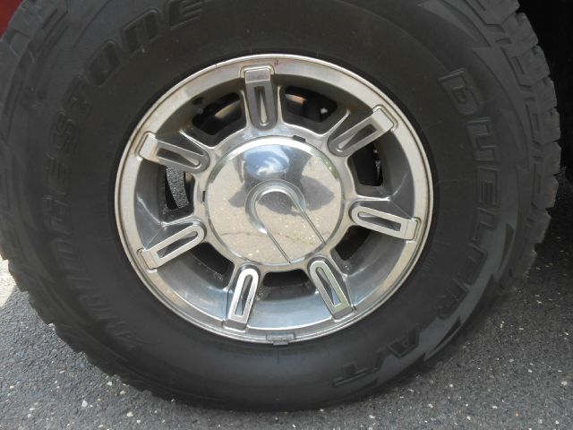 2003 Hummer H2 Scion XB