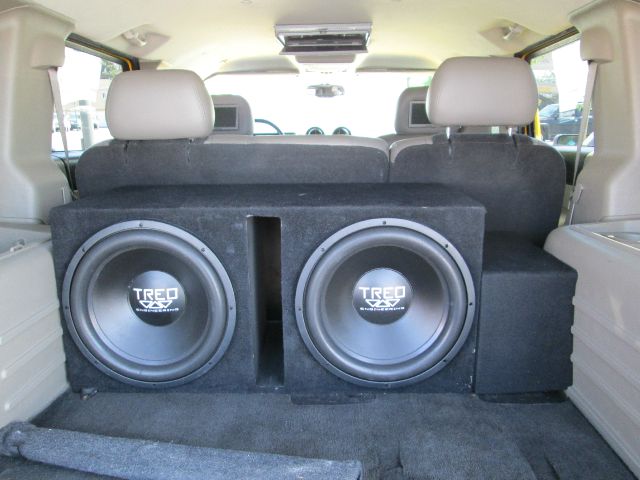 2003 Hummer H2 Scion XB