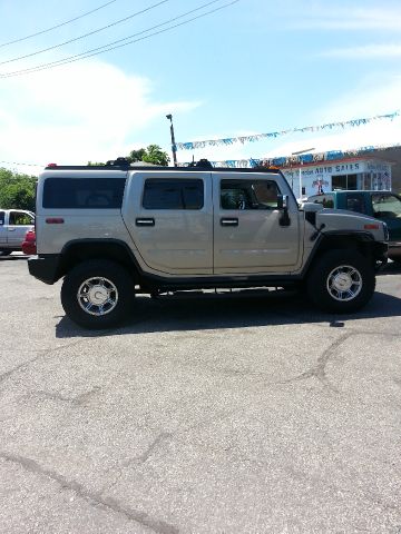 2003 Hummer H2 Scion XB