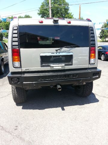 2003 Hummer H2 Scion XB