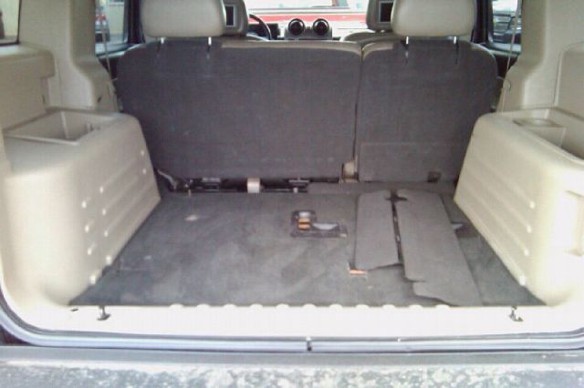 2003 Hummer H2 Scion XB