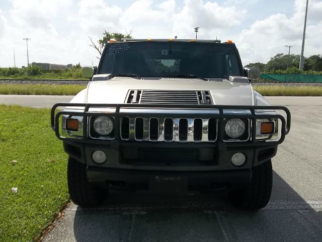 2003 Hummer H2 Scion XB