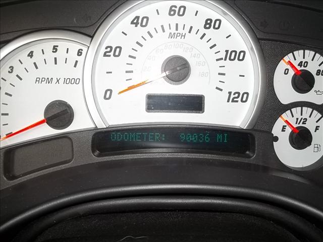 2003 Hummer H2 Bucket Lift