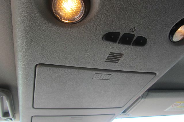 2003 Hummer H2 Scion XB