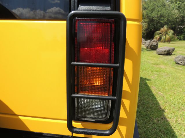 2003 Hummer H2 Unknown