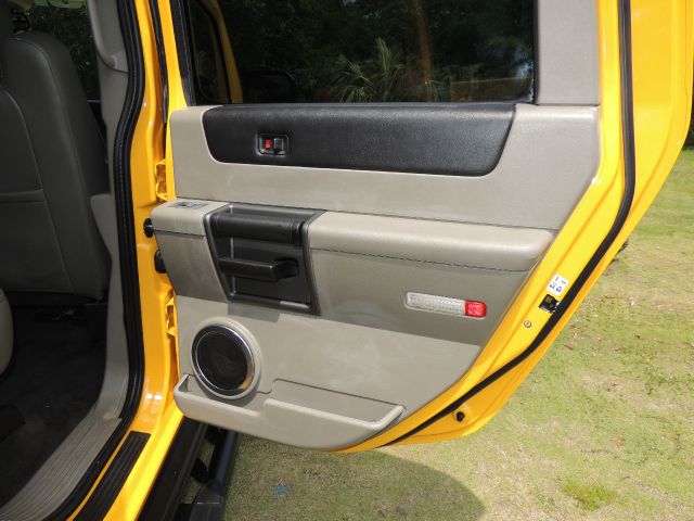 2003 Hummer H2 Unknown