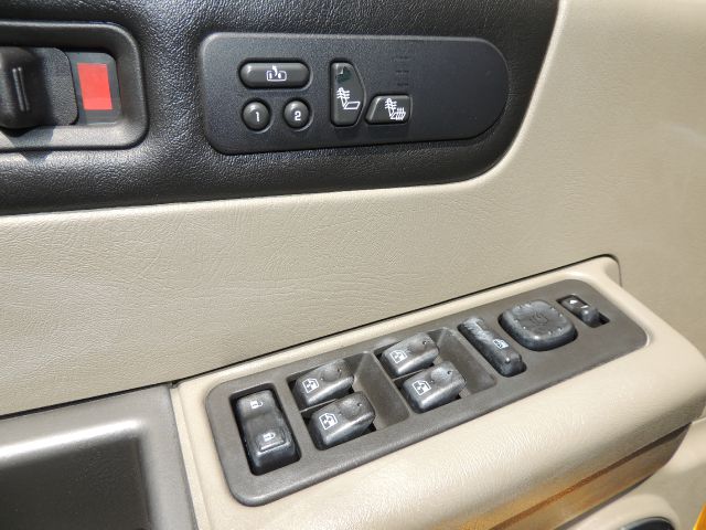 2003 Hummer H2 Unknown