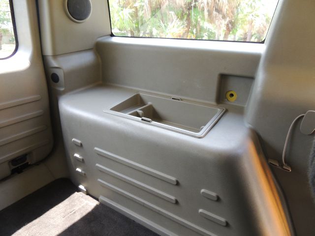 2003 Hummer H2 Unknown