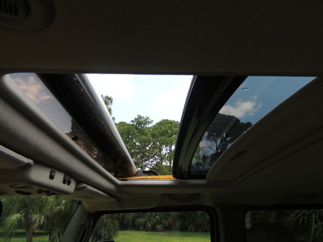 2003 Hummer H2 Unknown