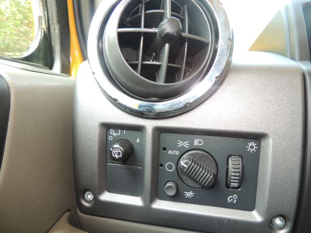 2003 Hummer H2 Unknown