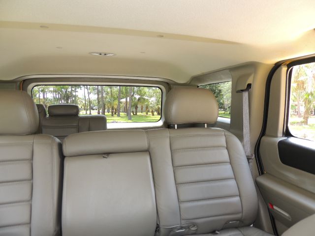 2003 Hummer H2 Unknown