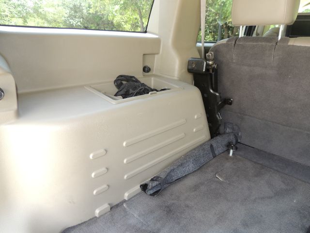 2004 Hummer H2 Unknown