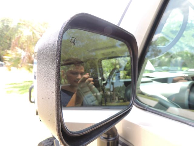 2004 Hummer H2 Unknown