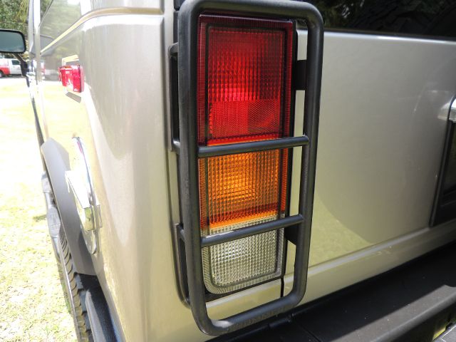 2004 Hummer H2 Unknown