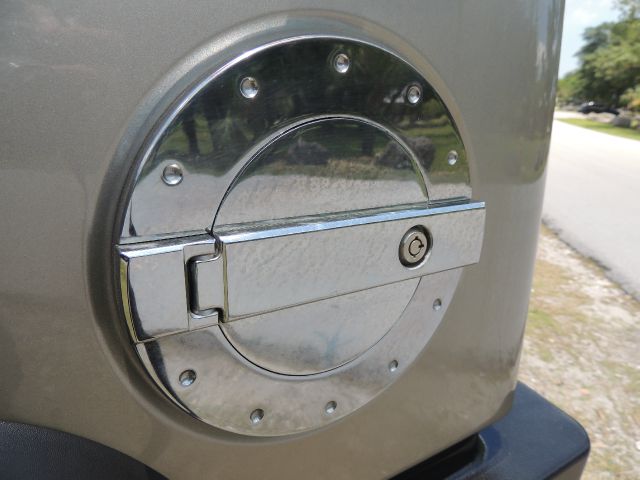 2004 Hummer H2 Unknown