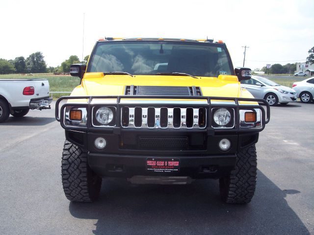 2004 Hummer H2 Scion XB