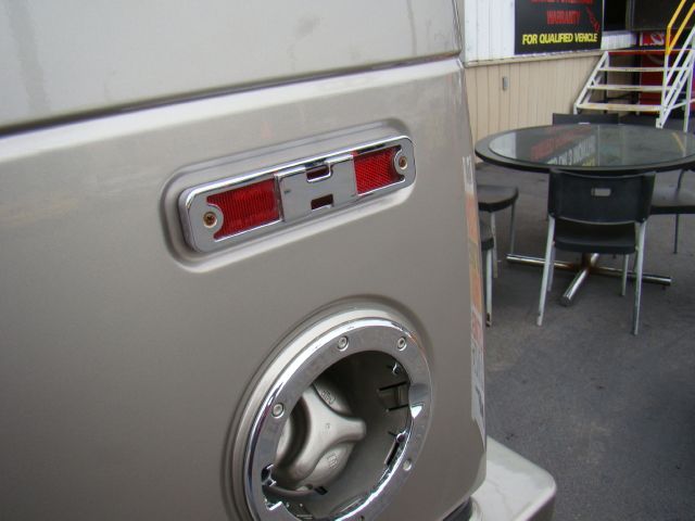 2004 Hummer H2 Scion XB