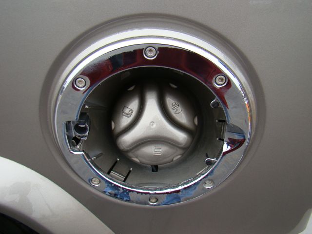 2004 Hummer H2 Scion XB