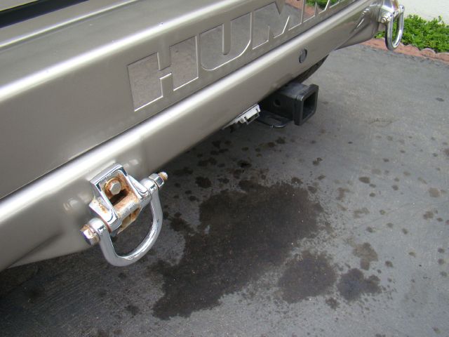 2004 Hummer H2 Scion XB