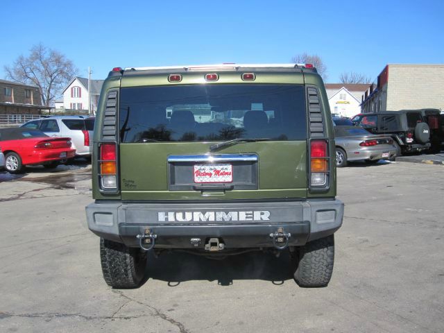 2004 Hummer H2 Scion XB