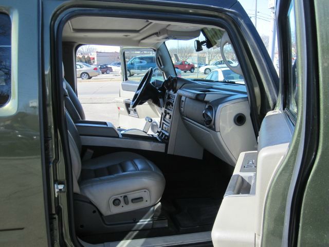 2004 Hummer H2 Scion XB