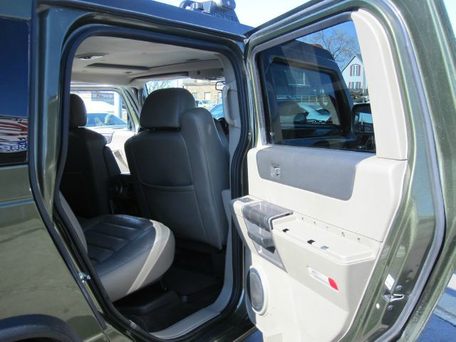 2004 Hummer H2 Scion XB
