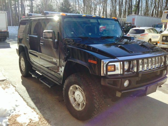 2004 Hummer H2 Scion XB