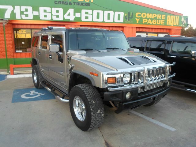 2004 Hummer H2 Scion XB