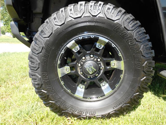 2004 Hummer H2 Scion XB