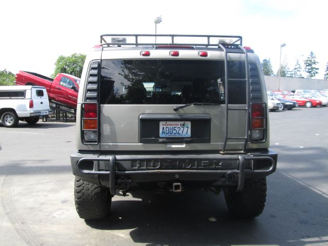 2004 Hummer H2 Scion XB
