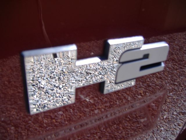 2004 Hummer H2 Scion XB