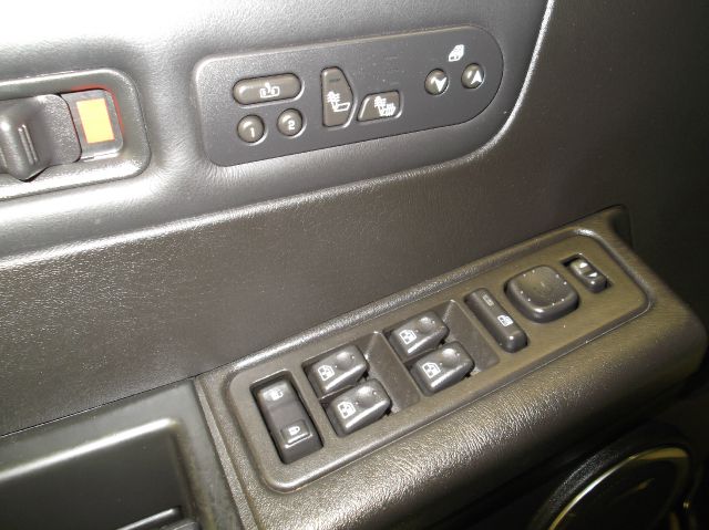 2005 Hummer H2 SUT Sport V-8