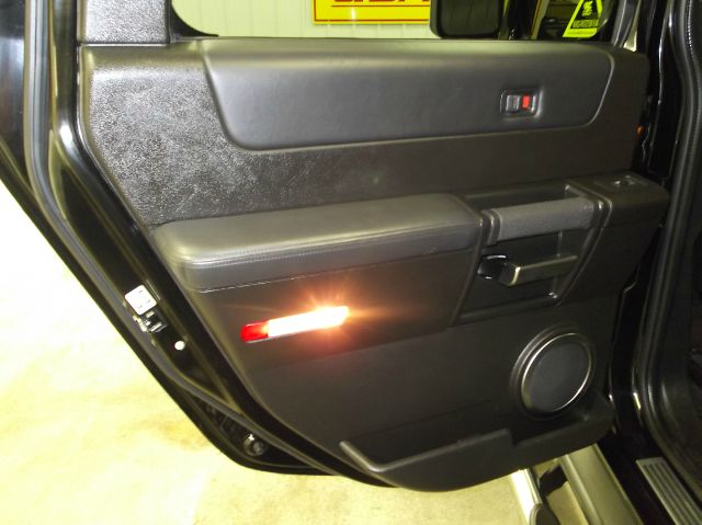 2005 Hummer H2 SUT Sport V-8