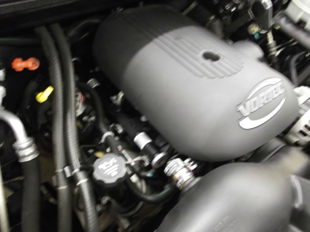 2005 Hummer H2 SUT Sport V-8