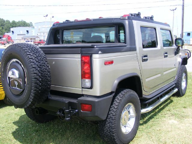2005 Hummer H2 SUT Sport V-8