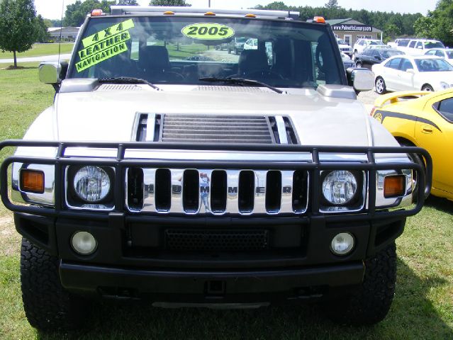 2005 Hummer H2 SUT Sport V-8