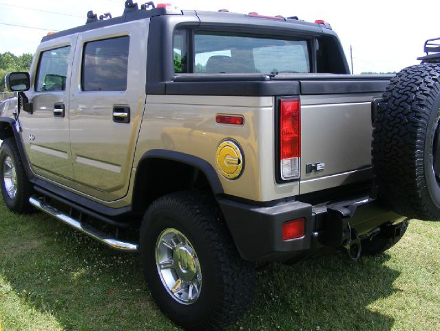 2005 Hummer H2 SUT Sport V-8
