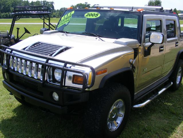 2005 Hummer H2 SUT Sport V-8