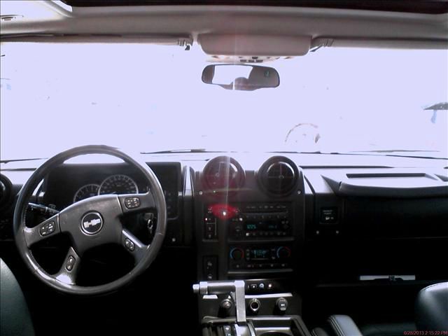2005 Hummer H2 SUT Sport V-8