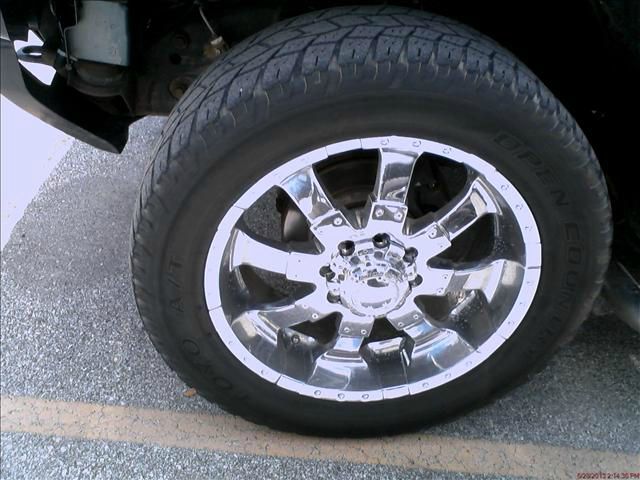 2005 Hummer H2 SUT Sport V-8