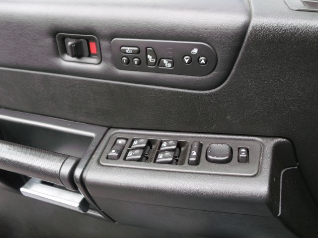 2006 Hummer H2 SUT Sport V-8