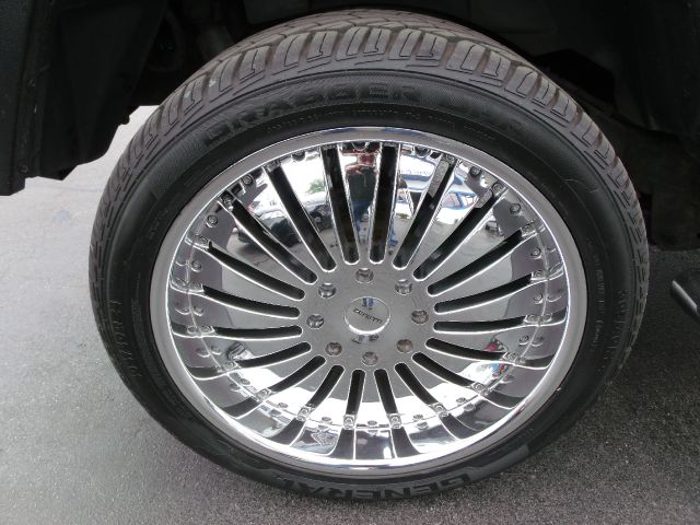 2006 Hummer H2 SUT Sport V-8