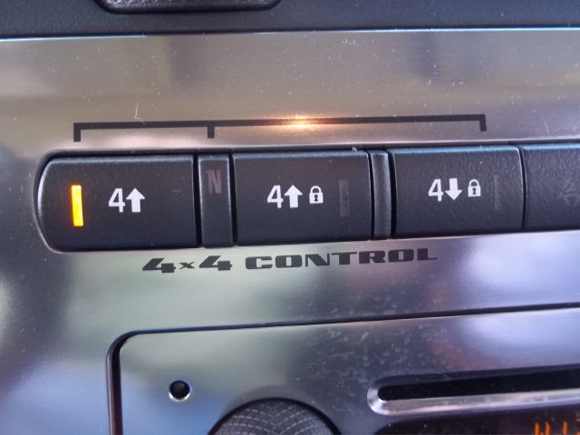 2006 Hummer H3 Scion XB