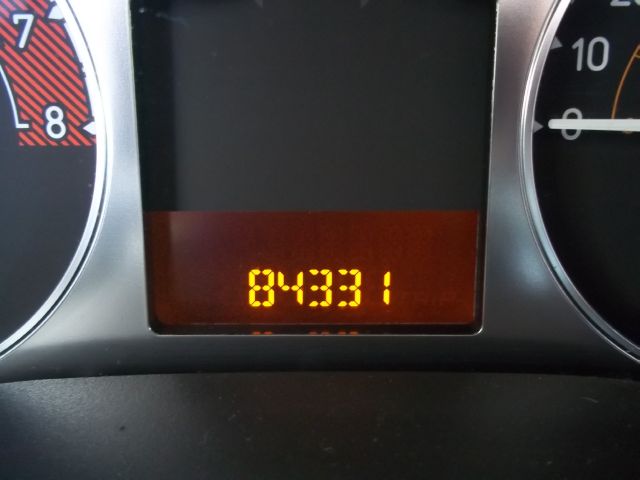 2006 Hummer H3 Scion XB