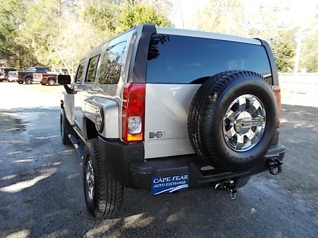 2006 Hummer H3 Scion XB