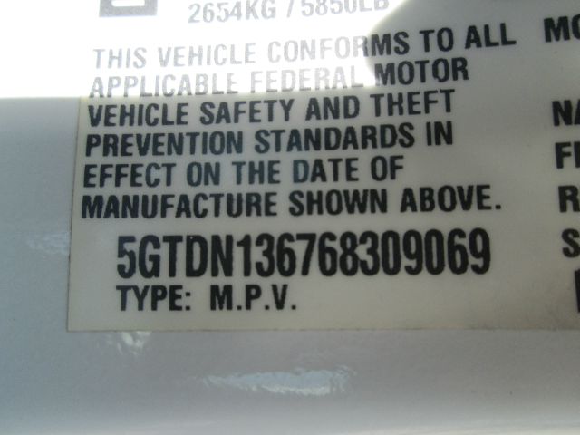 2006 Hummer H3 Scion XB