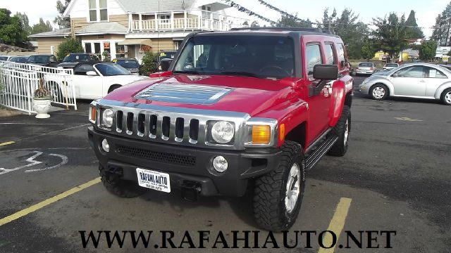 2006 Hummer H3 Scion XB