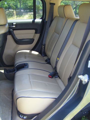 2006 Hummer H3 3.8L MUST Seeone Owner Clean Carfax Sedan