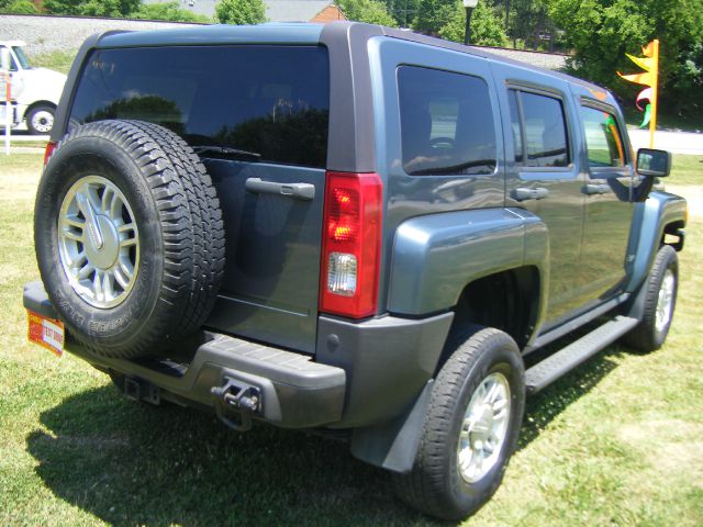 2006 Hummer H3 3.8L MUST Seeone Owner Clean Carfax Sedan
